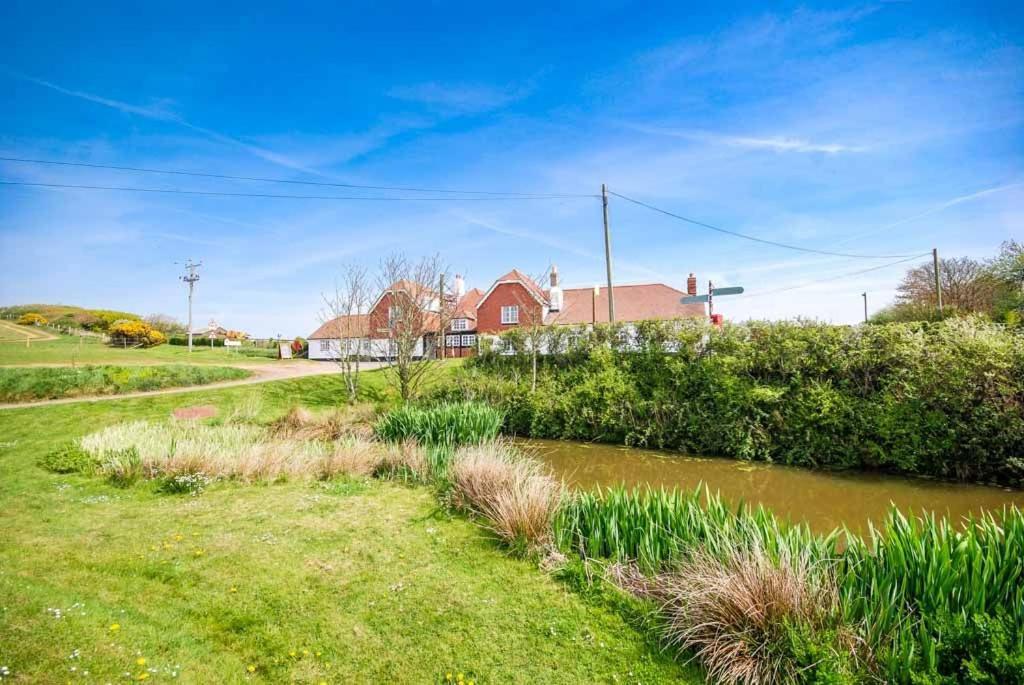 Rookley Farm Lodge Экстерьер фото
